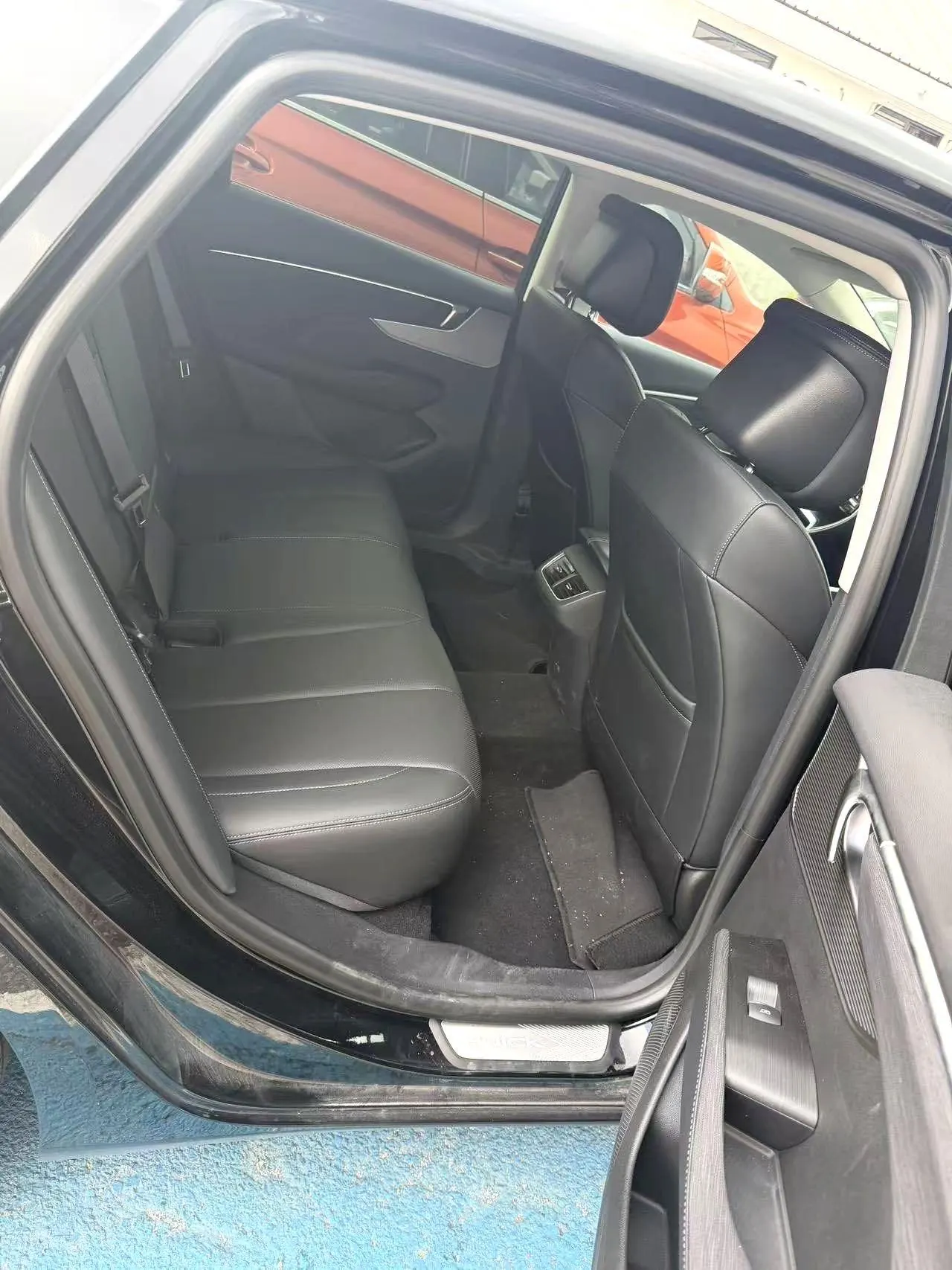 Buick 2025 LaCrosse 2.0T 28T Platinum Edition, automatic transmission 3