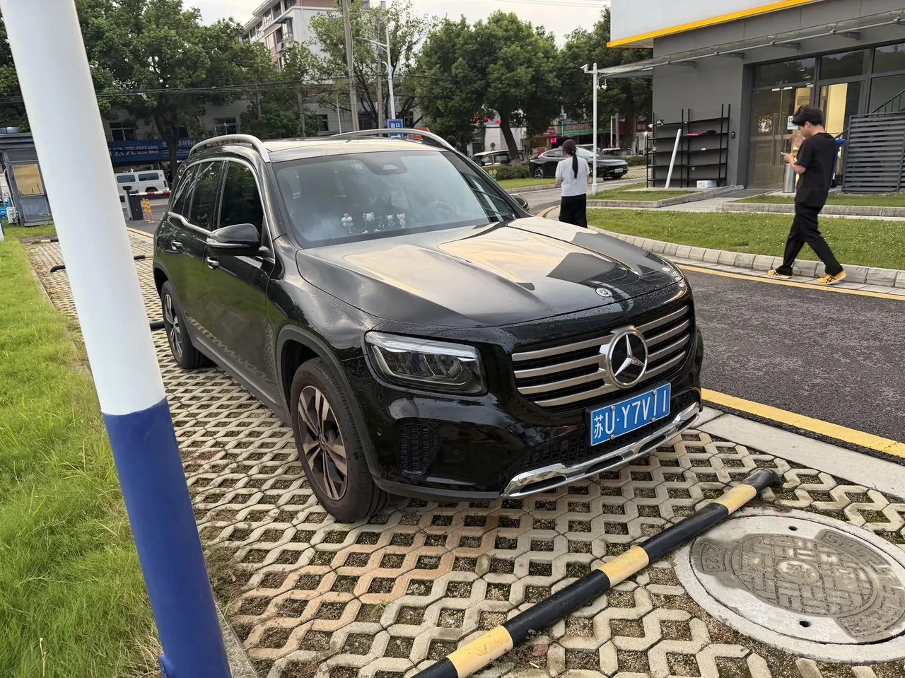 Mercedes Benz 2024 GLB 200 1.3T Dynamic Automatic 3