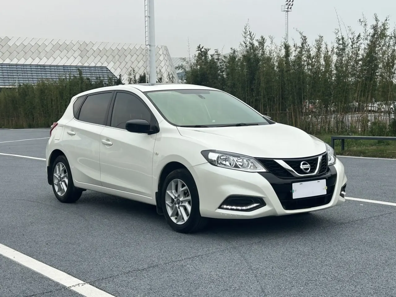 Nissan 2021 Tiida 1.6 Stepless Cool Edition Automatic Gear 3
