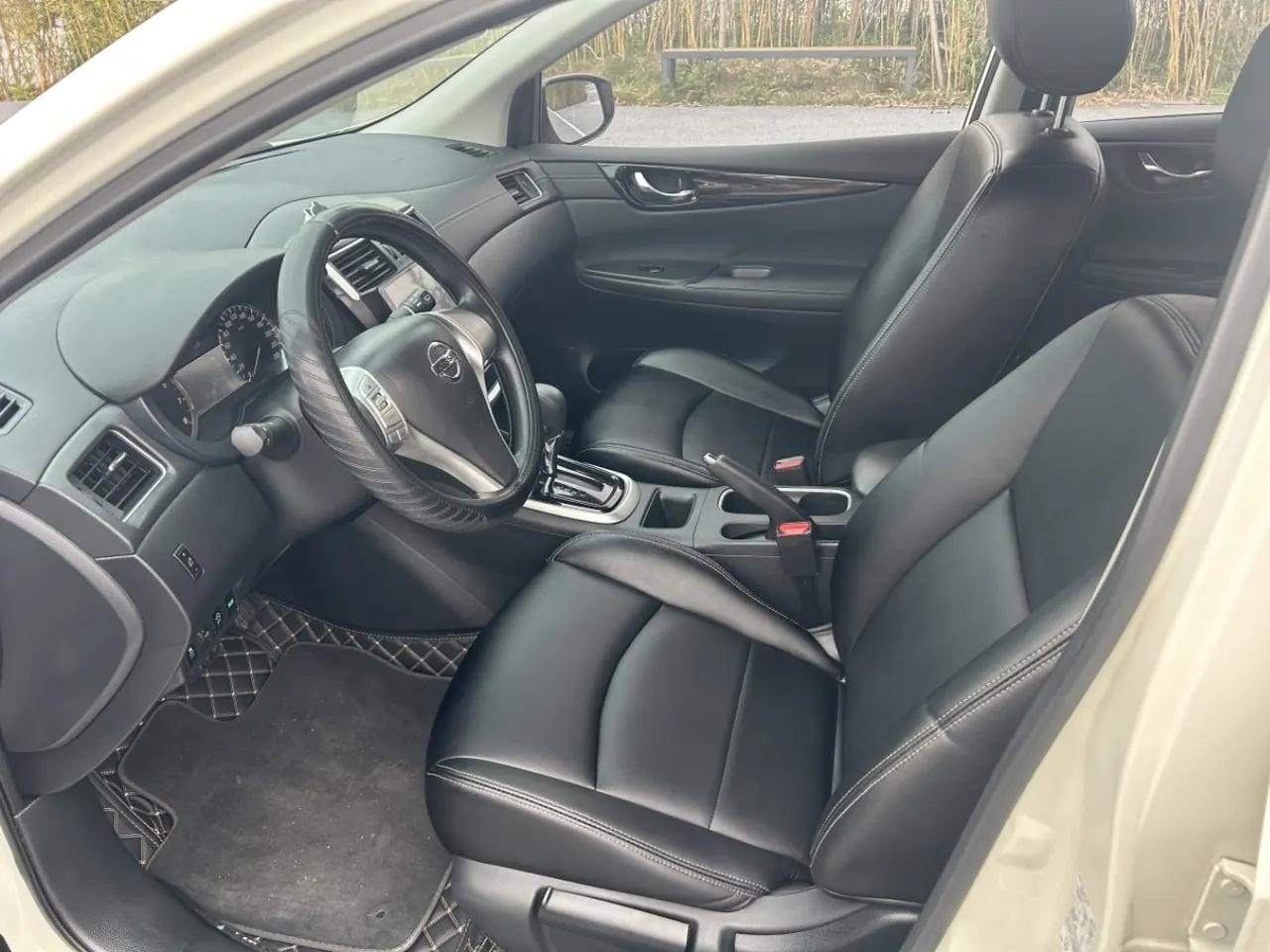 Nissan 2021 Tiida 1.6 Stepless Cool Edition Automatic Gear 4