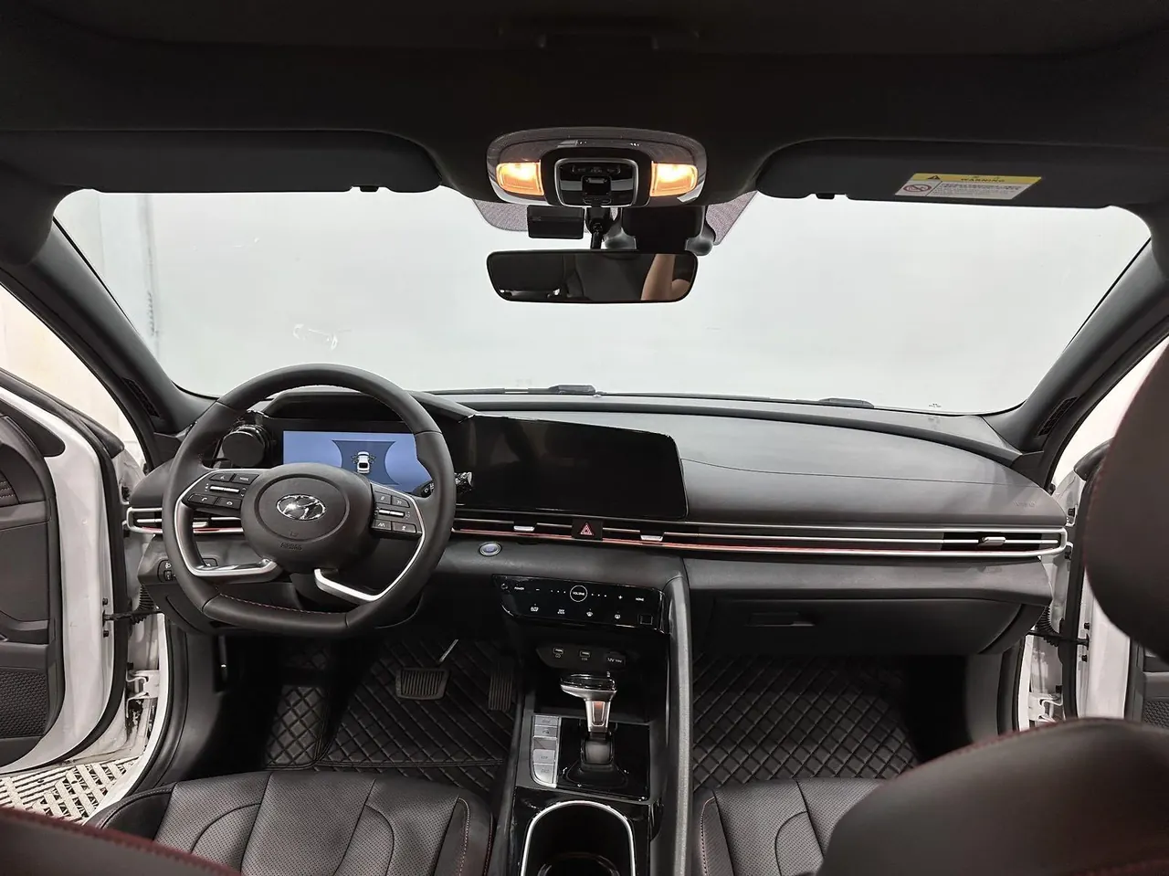 Hyundai 2022 Elantra-Sanxiang 1.5 Stepless 20th Anniversary Automatic Gear 5