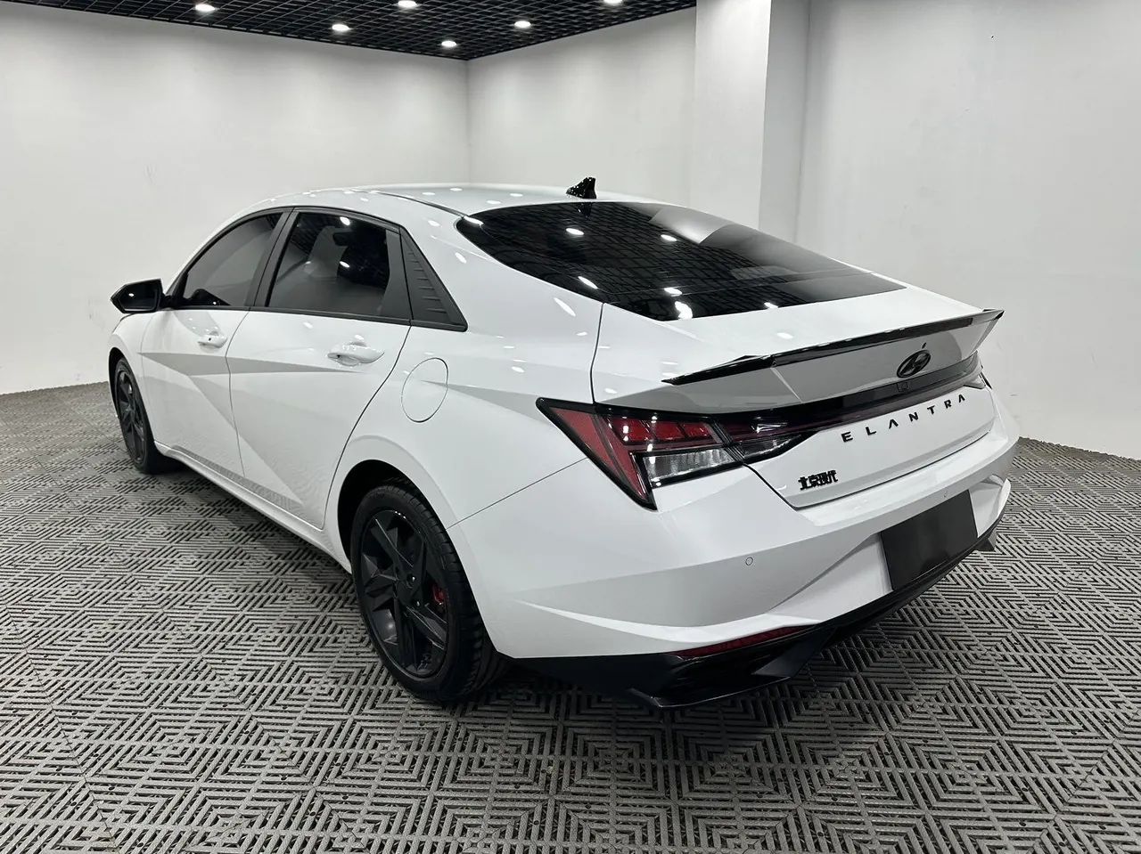 Hyundai 2022 Elantra-Sanxiang 1.5 Stepless 20th Anniversary Automatic Gear 9