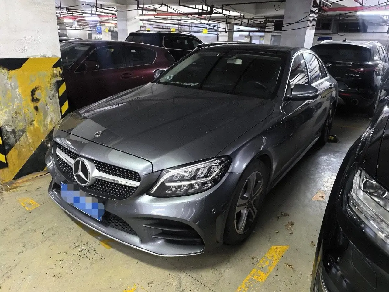 打开图片灯箱:Mercedes Benz Class C 2020 C 260 L 48V 1.5T Sports Edition Automatic Gear