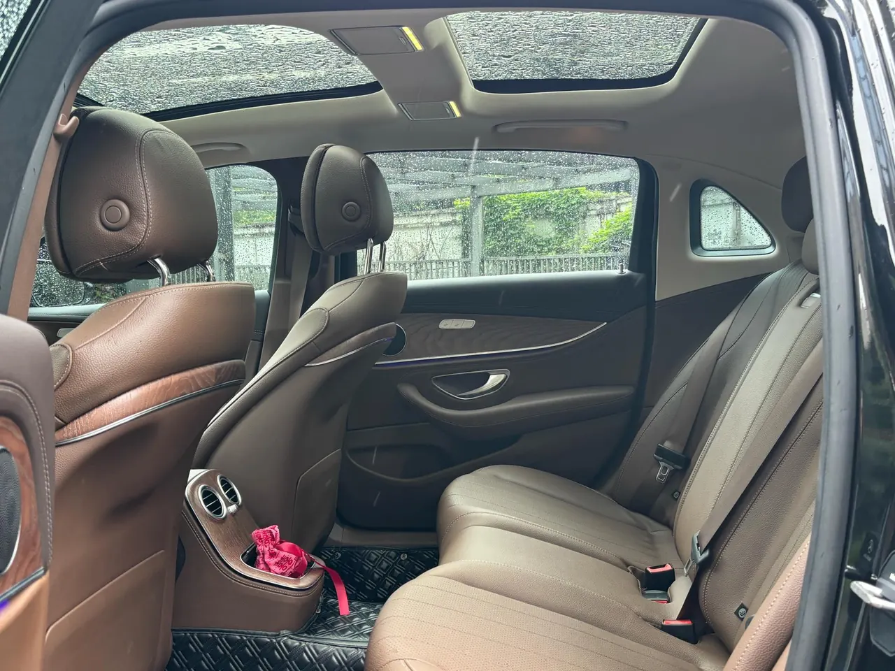 Mercedes Benz E Class 2022 E 300 L 2.0T Fashion (Change 2) Automatic Gear 7