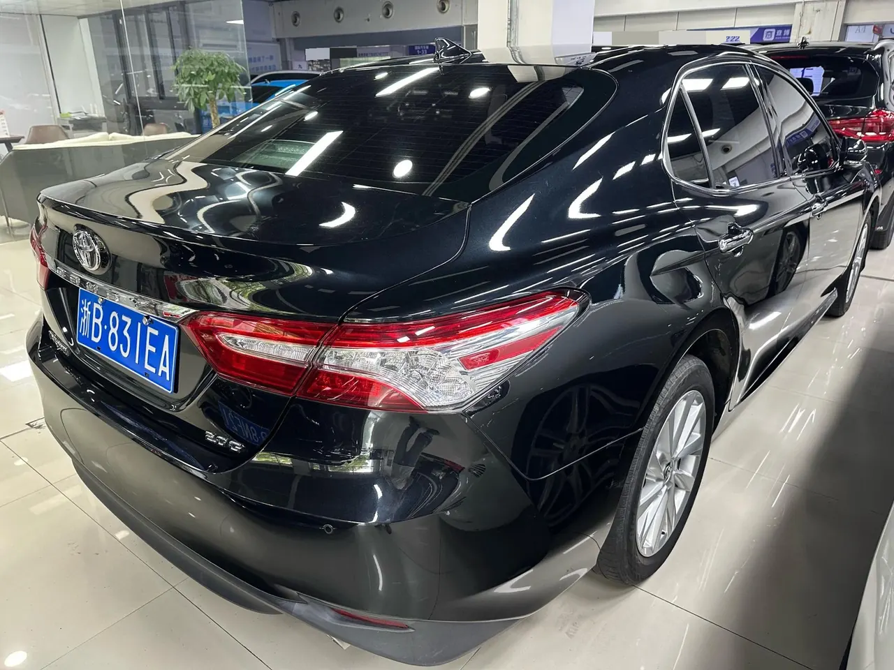 Toyota 2021 Camry 2.0G Stepless Deluxe Edition Automatic Gear 3