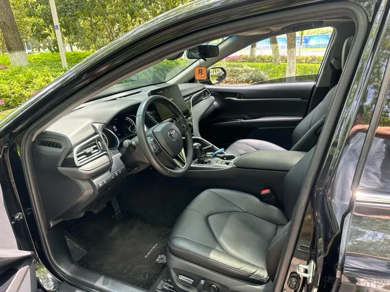 Toyota 2021 Camry 2.0G Stepless Deluxe Edition Automatic Gear 4