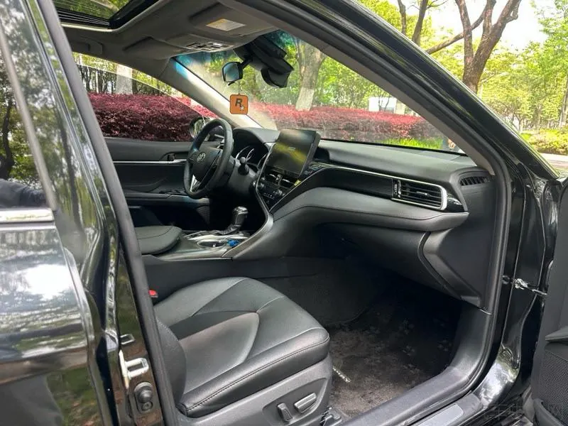 Toyota 2021 Camry 2.0G Stepless Deluxe Edition Automatic Gear 5