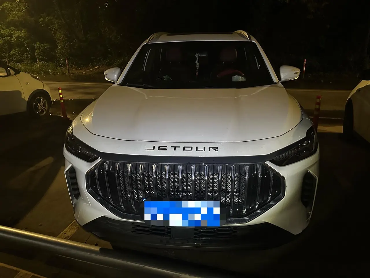 Jetour 2024 X70 PLUS 1.5T Champion Edition PRO5 Automatic Gear 2