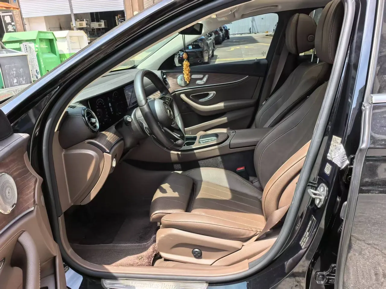 Mercedes Benz E Class 2022 E 300 L 2.0T Luxury (Change 2) Automatic Gear 2