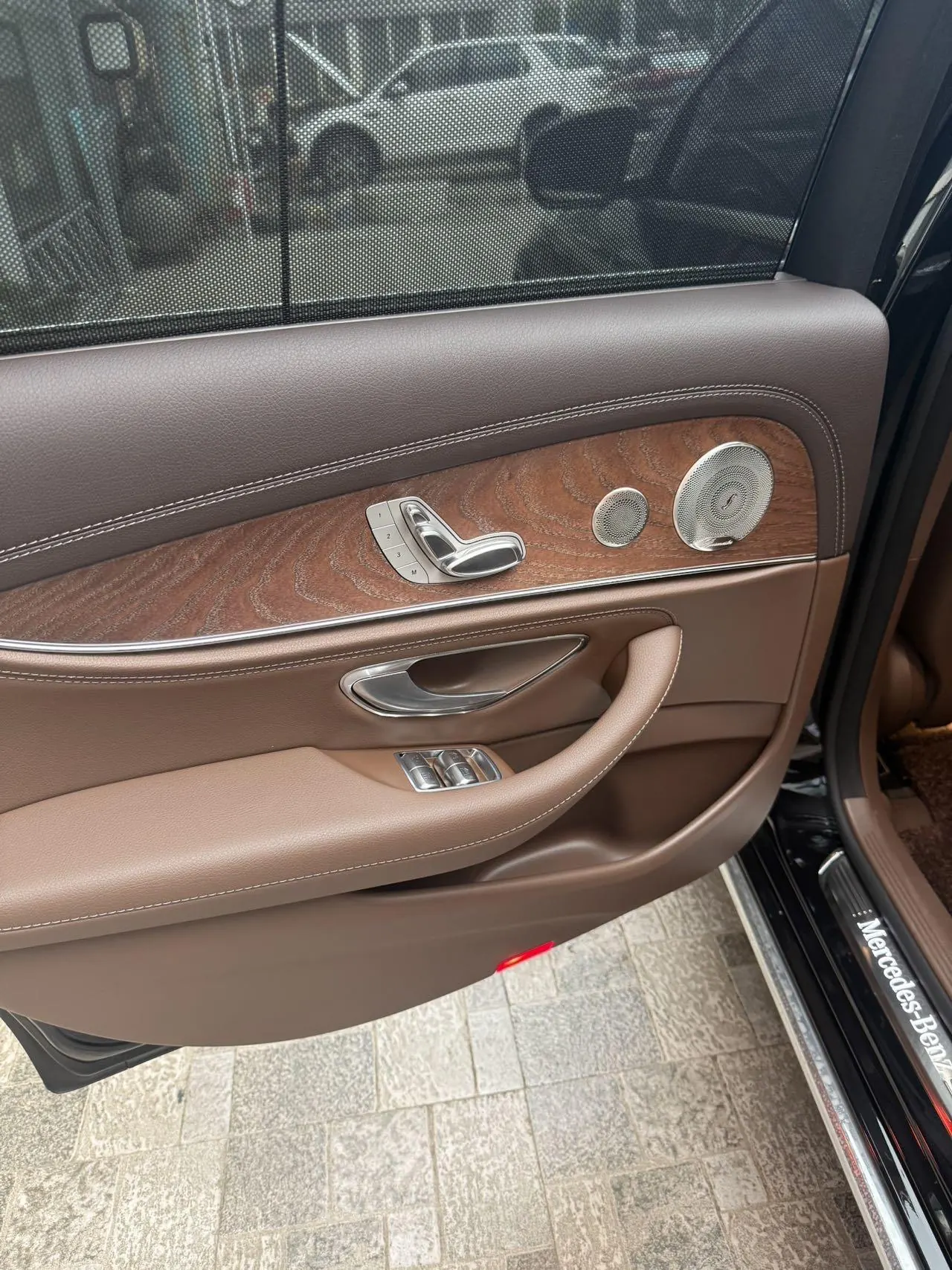 Mercedes Benz E Class 2022 E 300 L 2.0T Luxury (Change 2) Automatic Gear 4