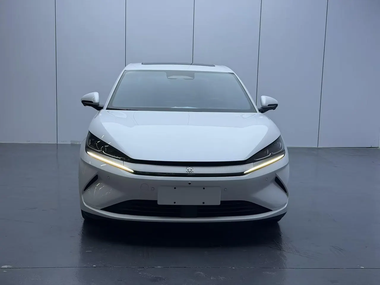 BYD 2025 Qin L EV 545KM Excellent Automatic Gear 2