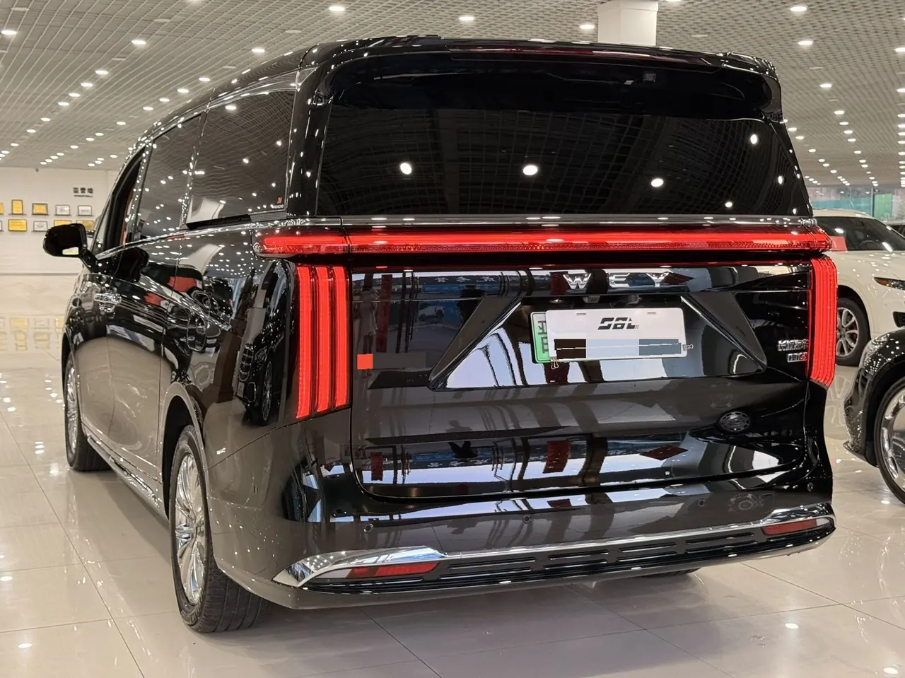 WEY 2025 VV7 Hi4 1.5T Four-Wheel-Drive Automatic Model 3