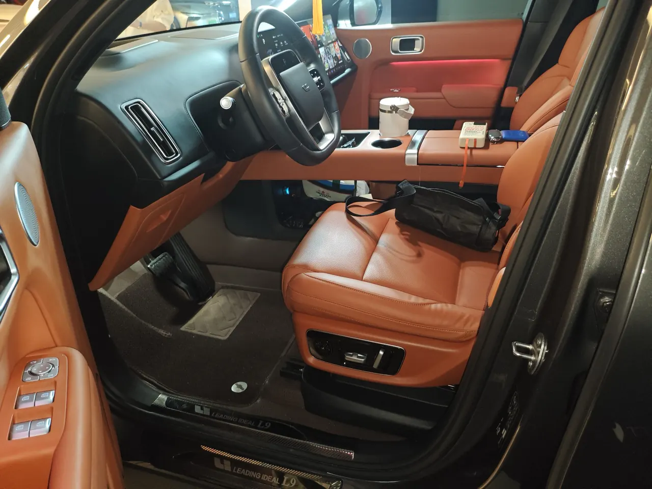 Li 2022 L9 1.5T Max Edition Automatic Gear 2