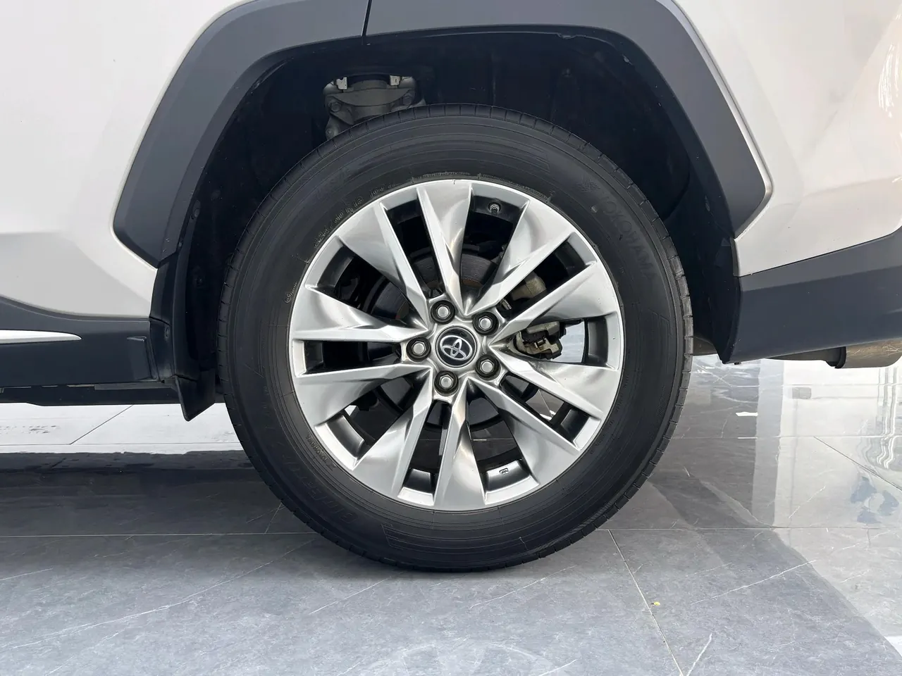 Toyota 2022 Willanda 2.0 Stepless Two-Drive Luxury PLUS Edition Automatic Gear 10