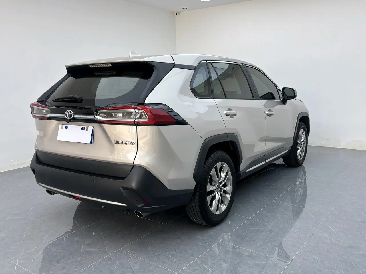 Toyota 2022 Willanda 2.0 Stepless Two-Drive Luxury PLUS Edition Automatic Gear 13