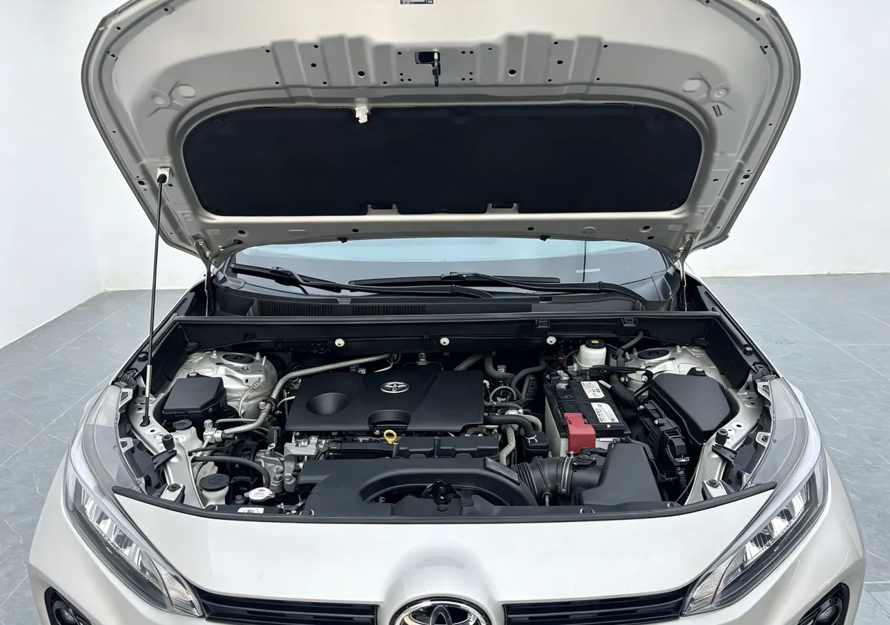 Toyota 2022 Willanda 2.0 Stepless Two-Drive Luxury PLUS Edition Automatic Gear 5