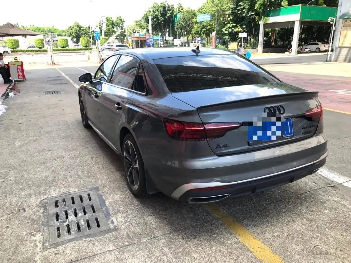Audi 2022 A4L 2.0TFSI 40TFSI Fashion Dynamic Automatic 5