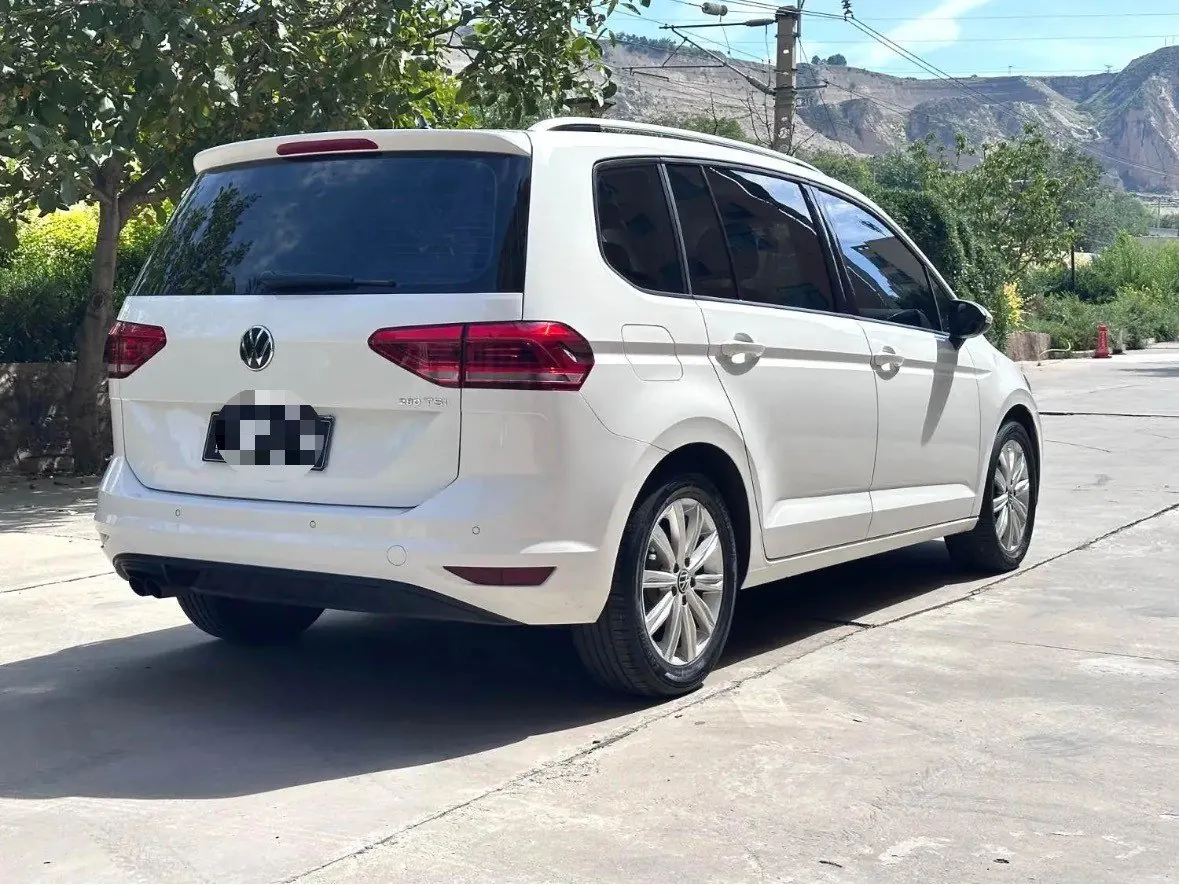 Volkswagen 2021 Touran L 1.4TSI 280TSI Comfort Edition 7-seat automatic gear 9
