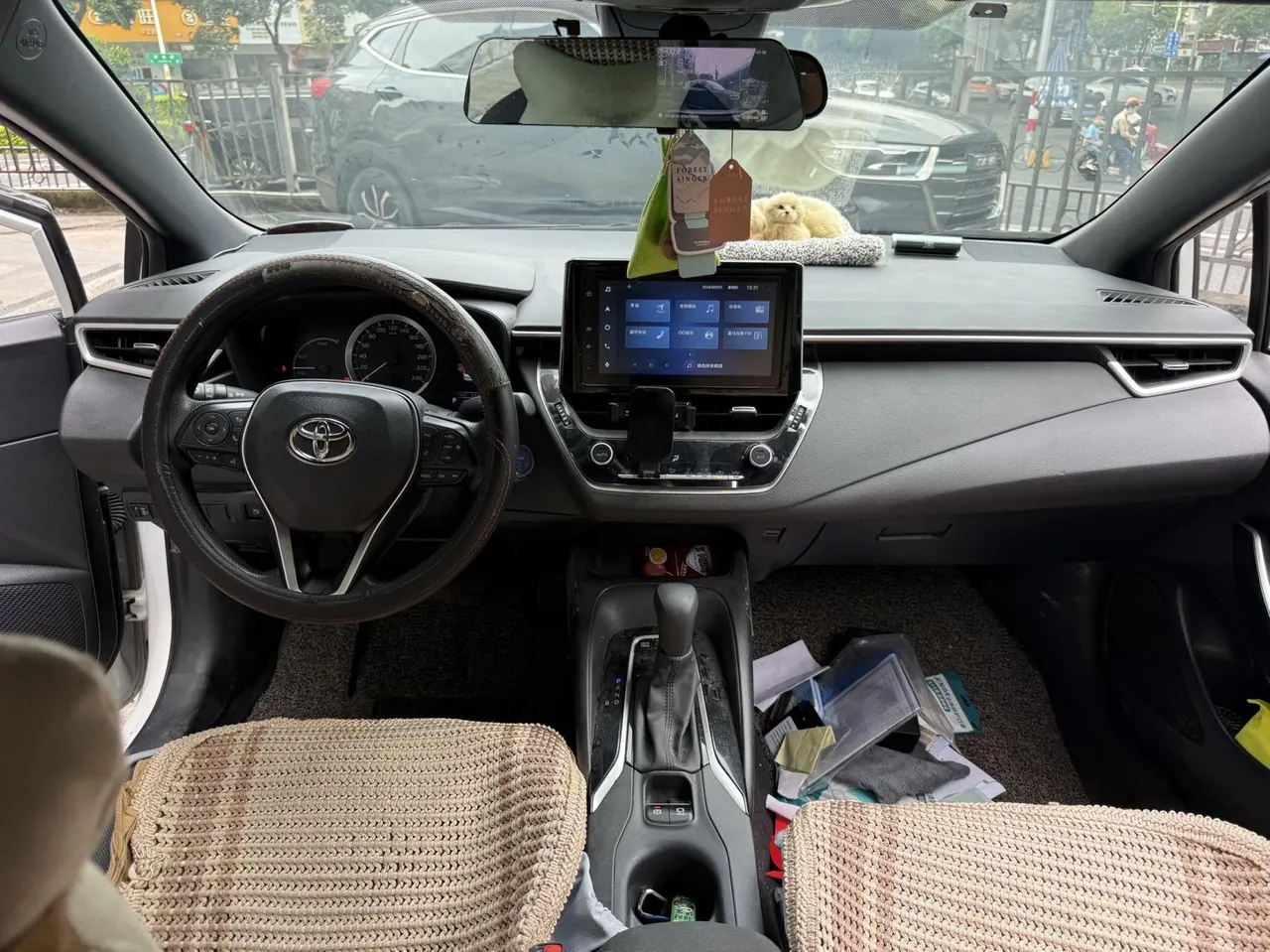 Toyota 2022 Lei Ling Shuangqing 1.8H Stepless Deluxe Edition Automatic Gear 9