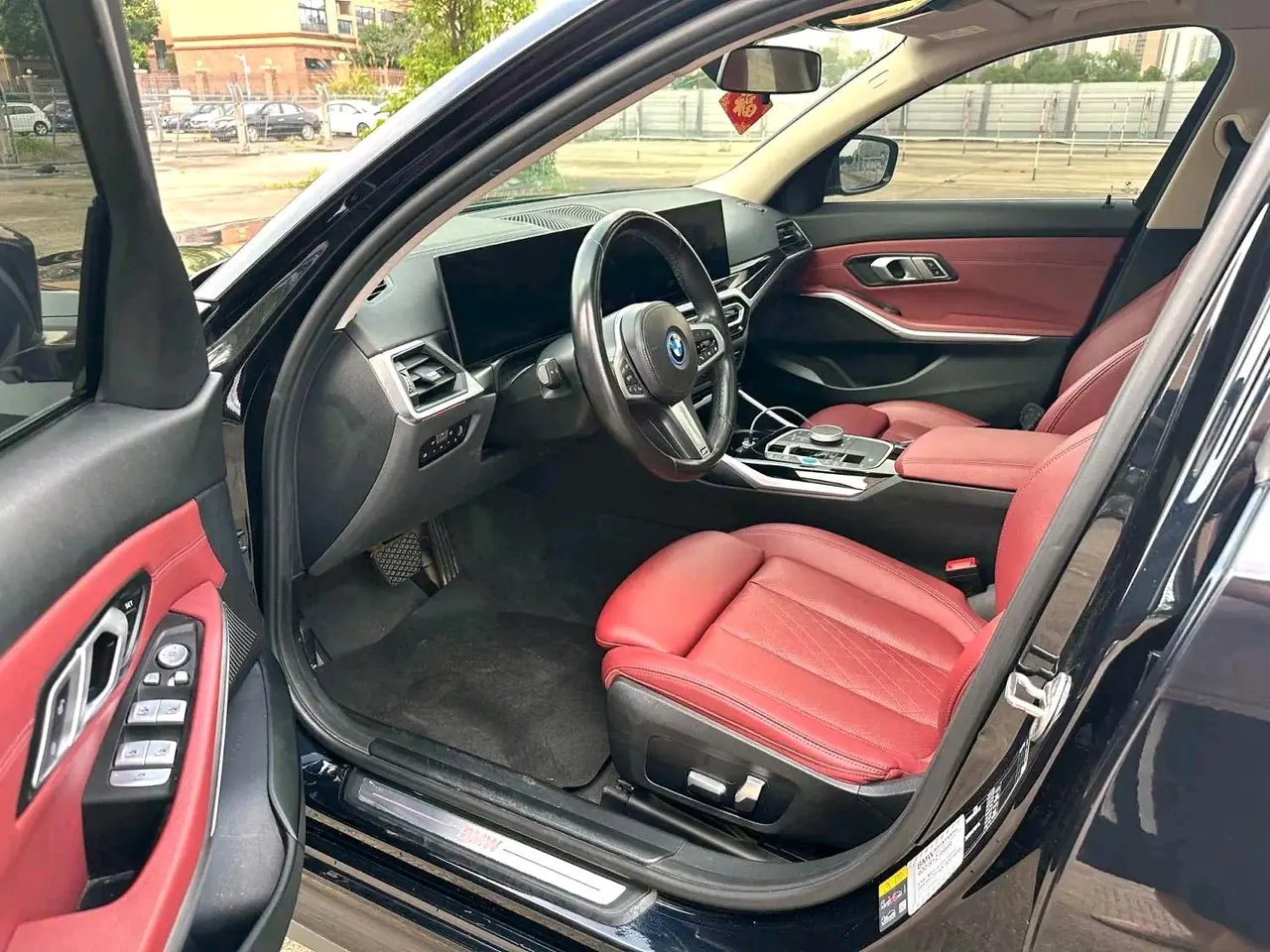 BMW 2022 i3 eDrive 35L automatic gear 5
