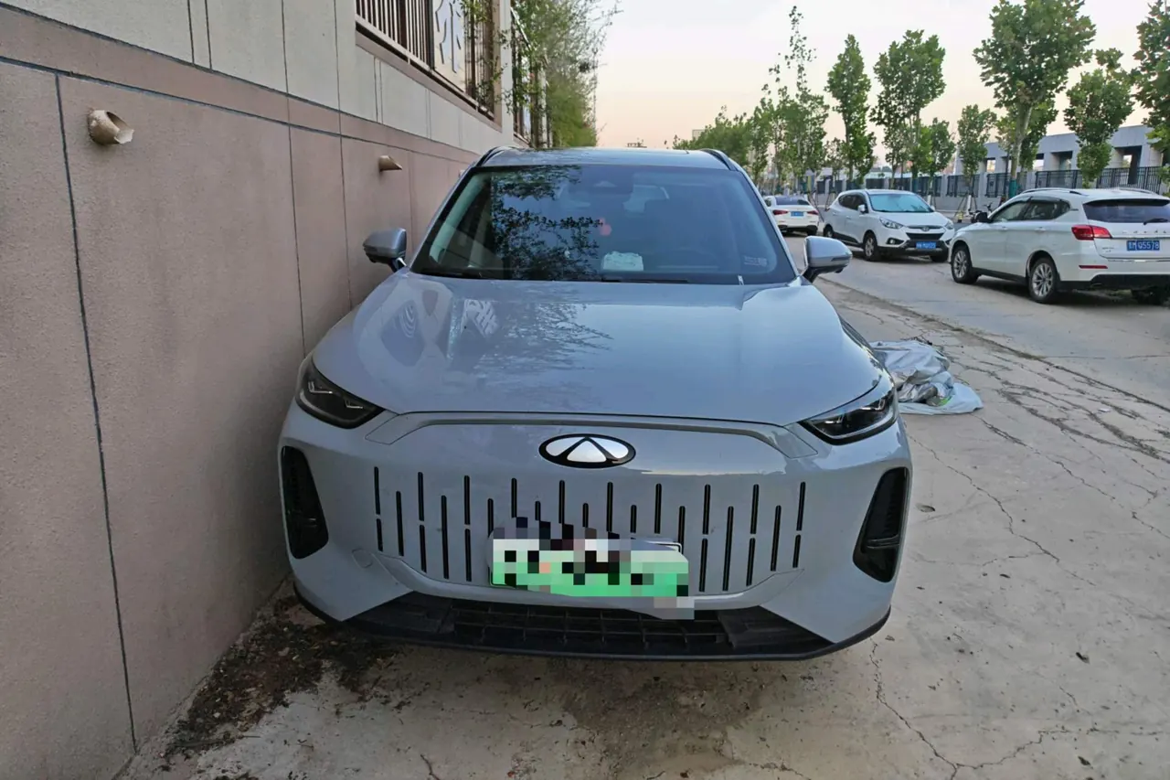 Chery 2024 Fengyun T9 C- DM 1.5T 120 Long Endurance Comfortable 7-seat Automatic Gear 2