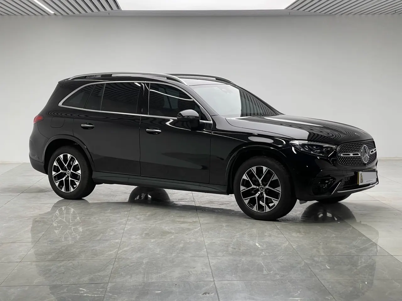 Mercedes Benz 2024 GLC 260 L 4MATIC 48V 2.0T Luxury 5-seat Automatic Gear 3