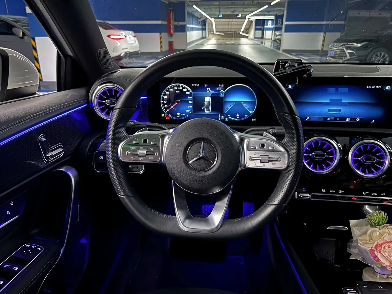 Mercedes Benz Class A 2022 A 200 L 1.3T Fashion (Change 3) Automatic 10