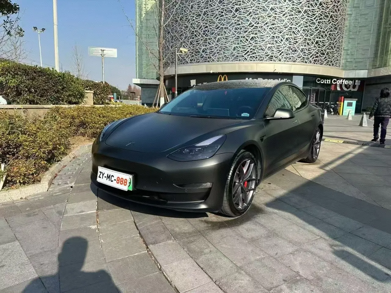 打开图片灯箱:Tesla 2022 Model 3 Performance high-performance all-wheel drive automatic transmission