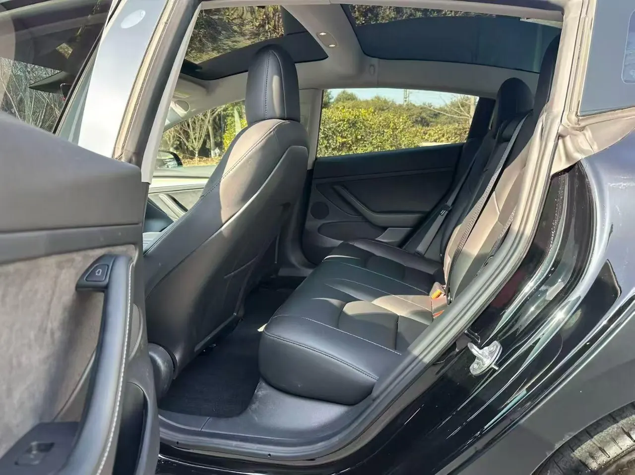 Tesla 2022 Model 3 Performance high-performance all-wheel drive automatic transmission 3