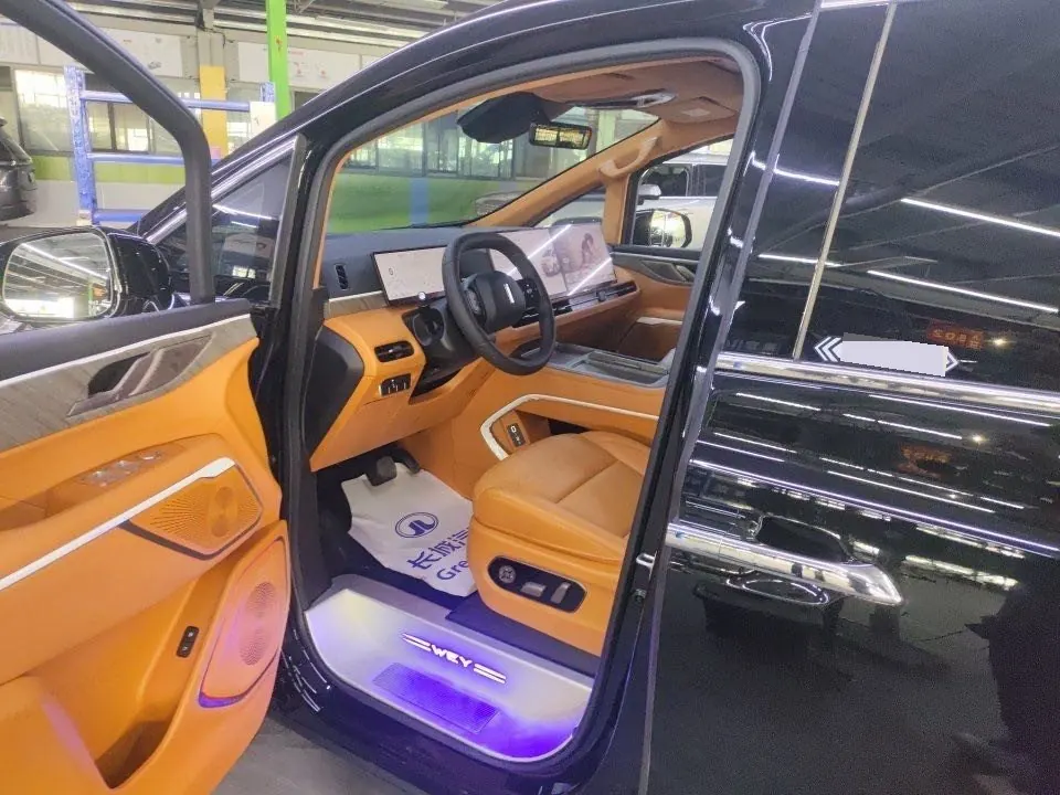 WEY 2025 VV7 Hi4 1.5T Four-Wheel-Drive Automatic Model 6