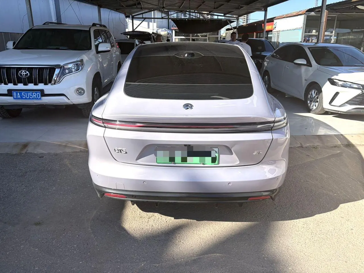 NIO 2025 ET5 75kWh automatic transmission 3