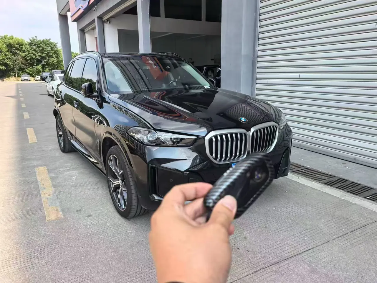 BMW 2026 X5 xDrive30Li 48V 2.0T exclusive m sports obsidian night suit automatic gear 2