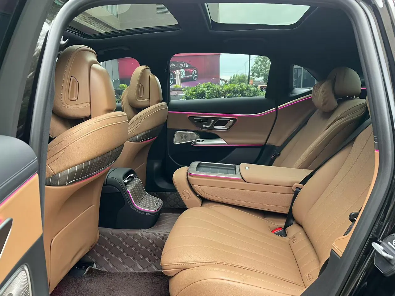 Mercedes Benz E Class 2025 E 300 L 48V 2.0T Luxury Automatic Gear 8