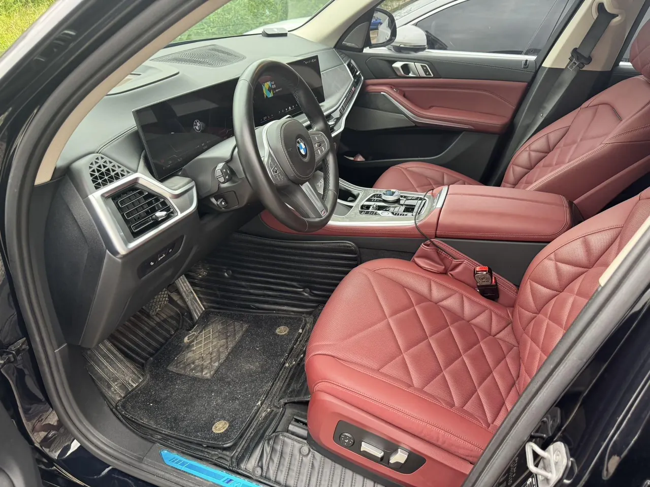 BMW 2023 X5 xDrive30Li 48V 2.0T exclusive m sports obsidian night suit automatic gear 3