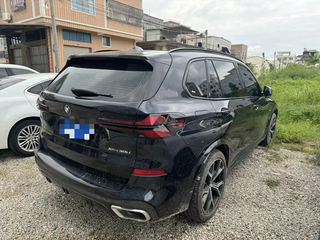 BMW 2023 X5 xDrive30Li 48V 2.0T exclusive m sports obsidian night suit automatic gear 6