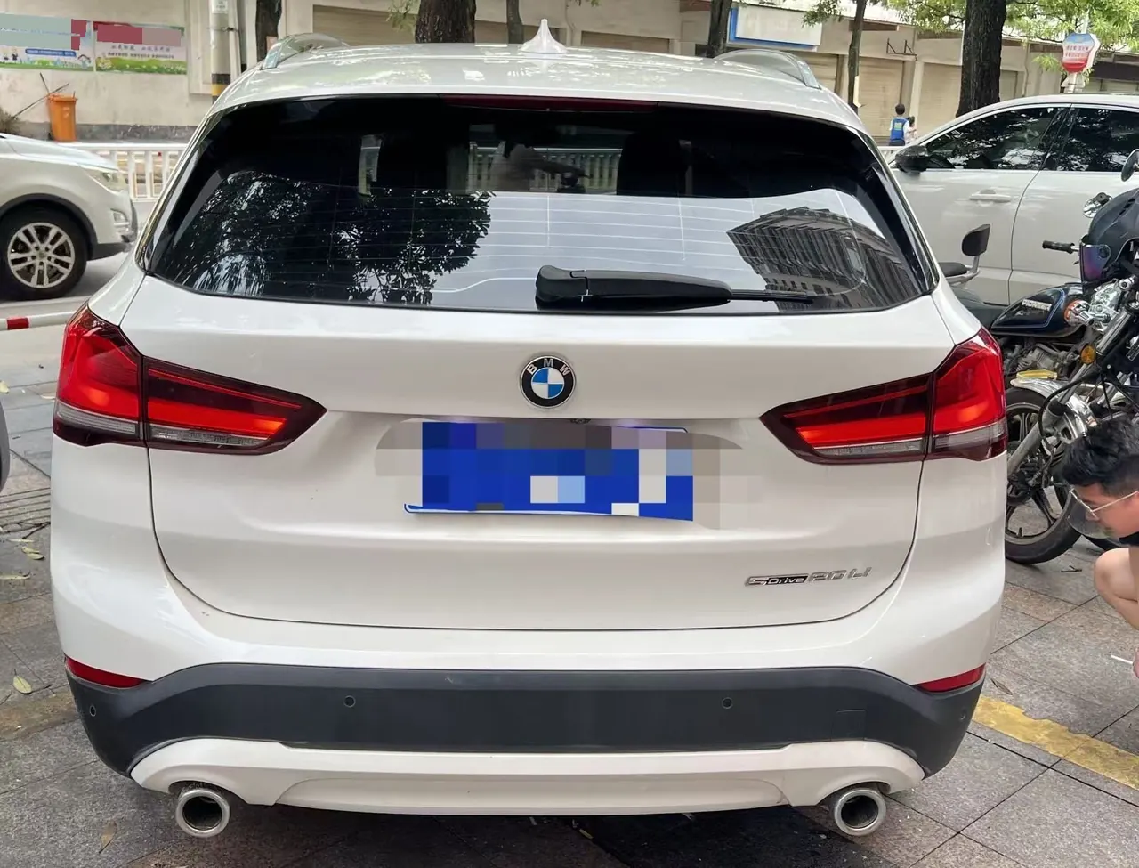 BMW 2020 X1 sDrive20Li 1.5T fashion automatic gear 8