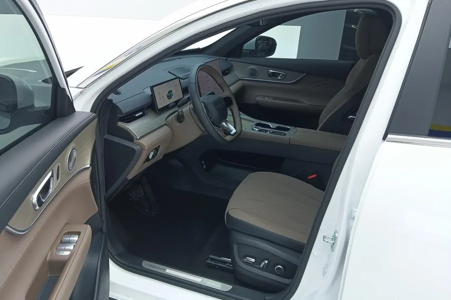 Chery 2025 Ruihu 8 PLUS 1.6TGDI 290TGDI honorable automatic gear 3