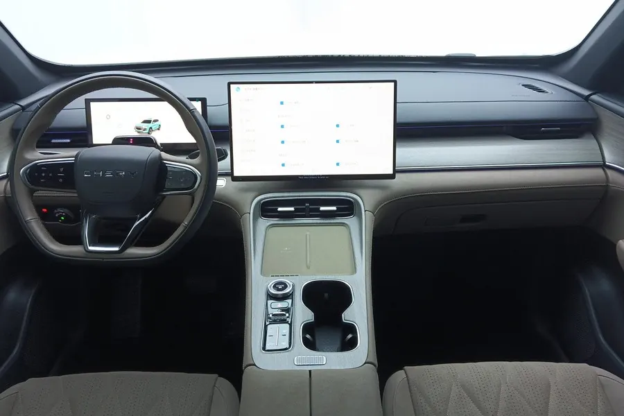 Chery 2025 Ruihu 8 PLUS 1.6TGDI 290TGDI honorable automatic gear 4