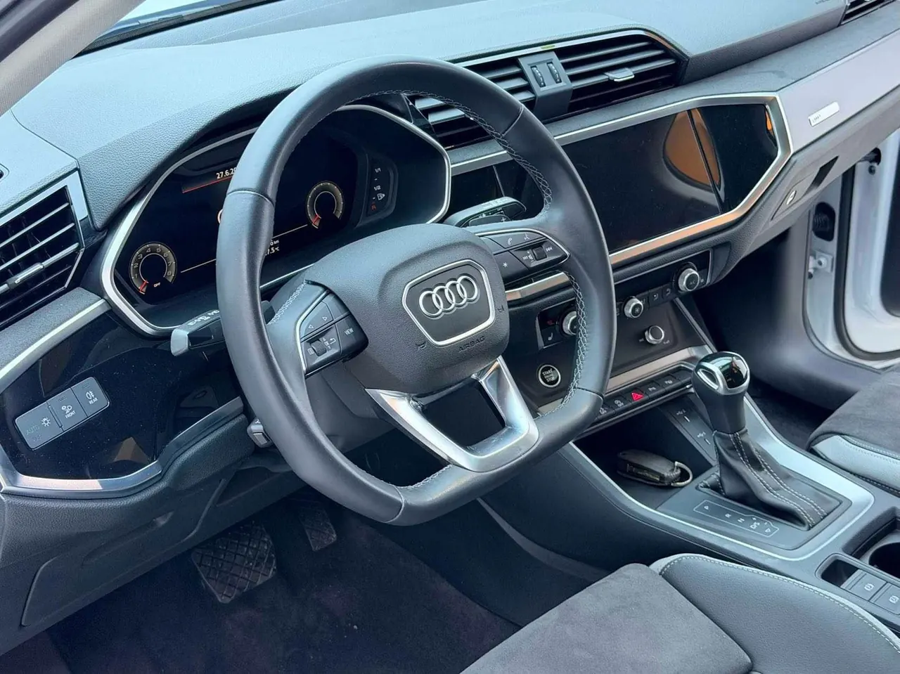 Audi 2023 Q3 1.4TFSI 35TFSI Fashion Dynamic Automatic 9