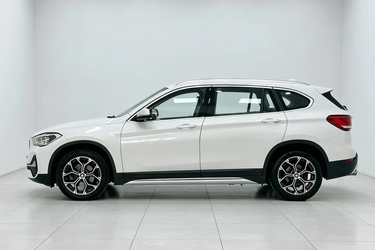 BMW 2022 X1 sDrive20Li 1.5T fashion automatic gear 4