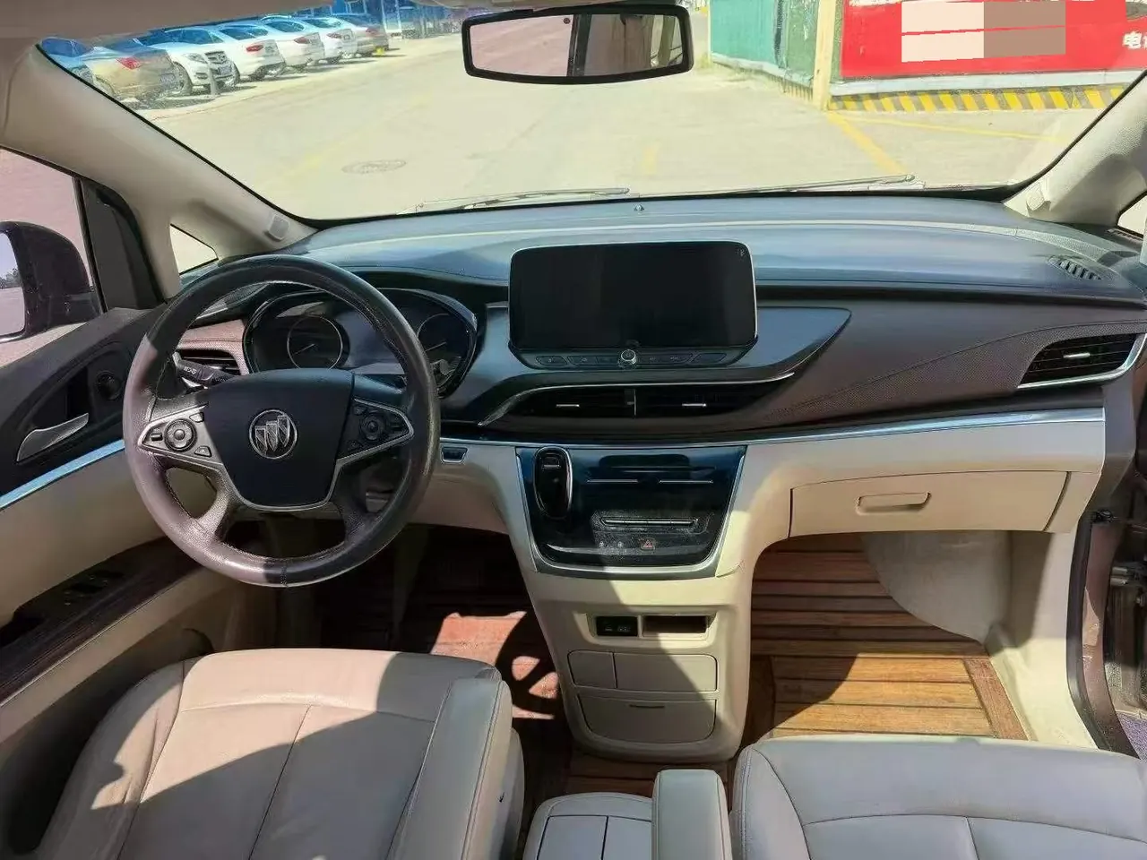 Buick 2020 GL8 Land Business Class 2.0T 652T Luxury Automatic Gear 6