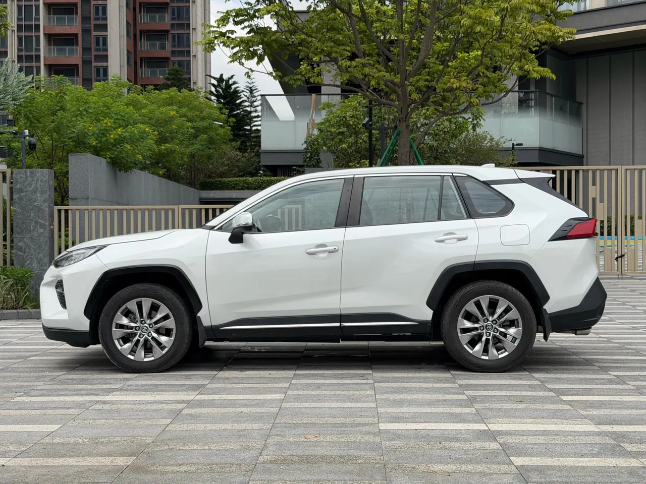 Toyota 2020 Willanda 2.0 Stepless Two-Drive Deluxe Automatic Gear 4