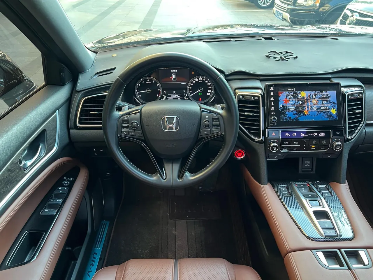 Honda 2020 UR-V 2.0T 370TURBO two-drive elegant version of automatic gear 3