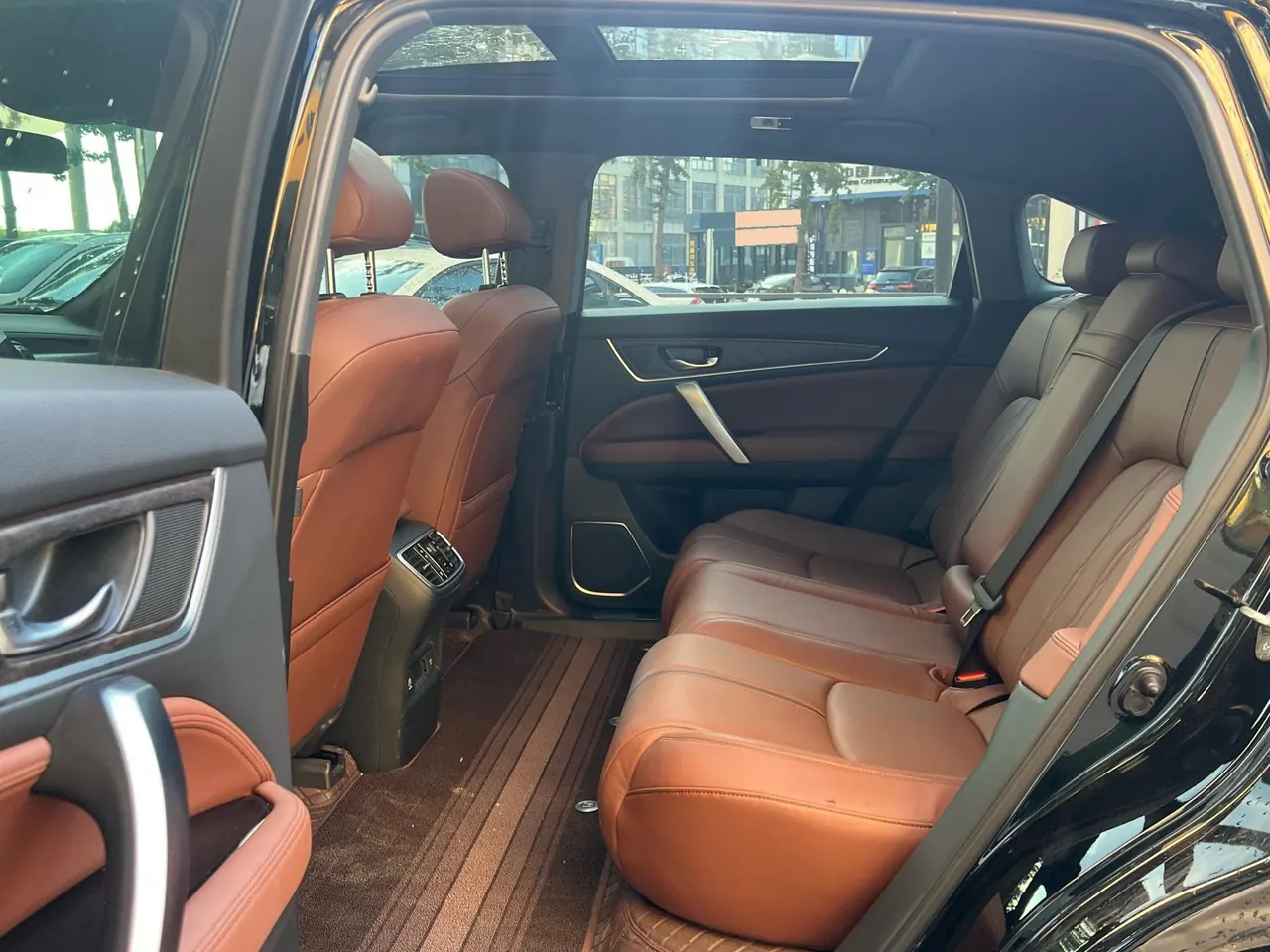 Honda 2020 UR-V 2.0T 370TURBO two-drive elegant version of automatic gear 5