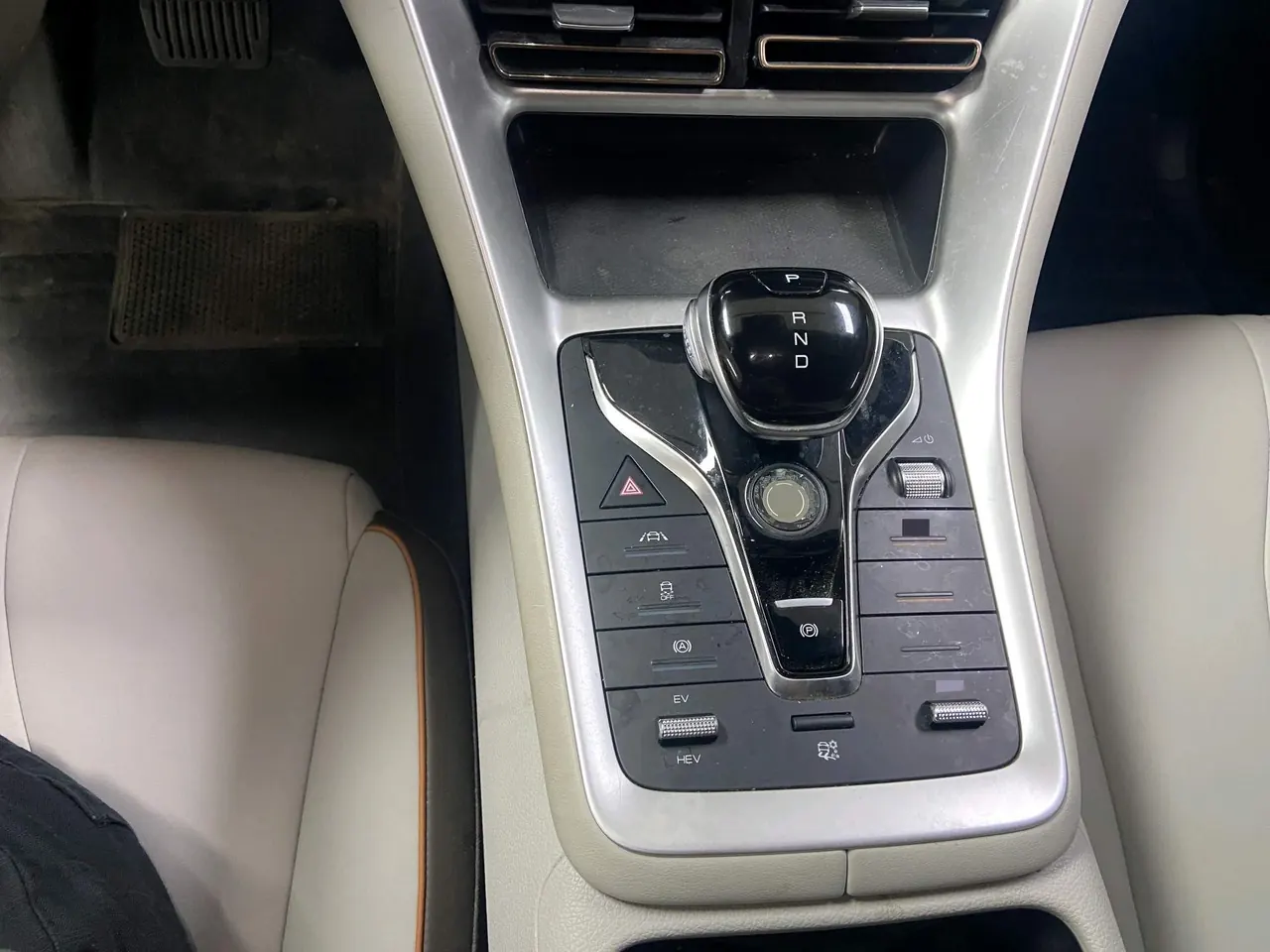 BYD Song Pro New Energy 2022 Song Pro DM-i 1.5 Stepless 110km Flagship Automatic Gear 11