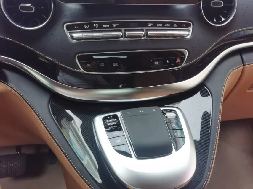Mercedes Benz V 2022V 260 L 2.0T Deluxe Edition Automatic Gear 13