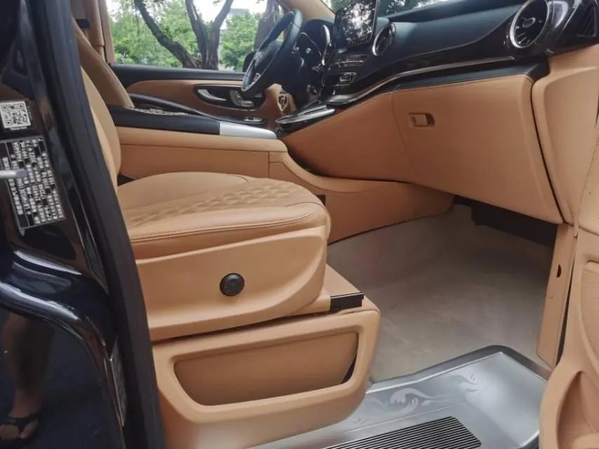 Mercedes Benz V 2022V 260 L 2.0T Deluxe Edition Automatic Gear 22
