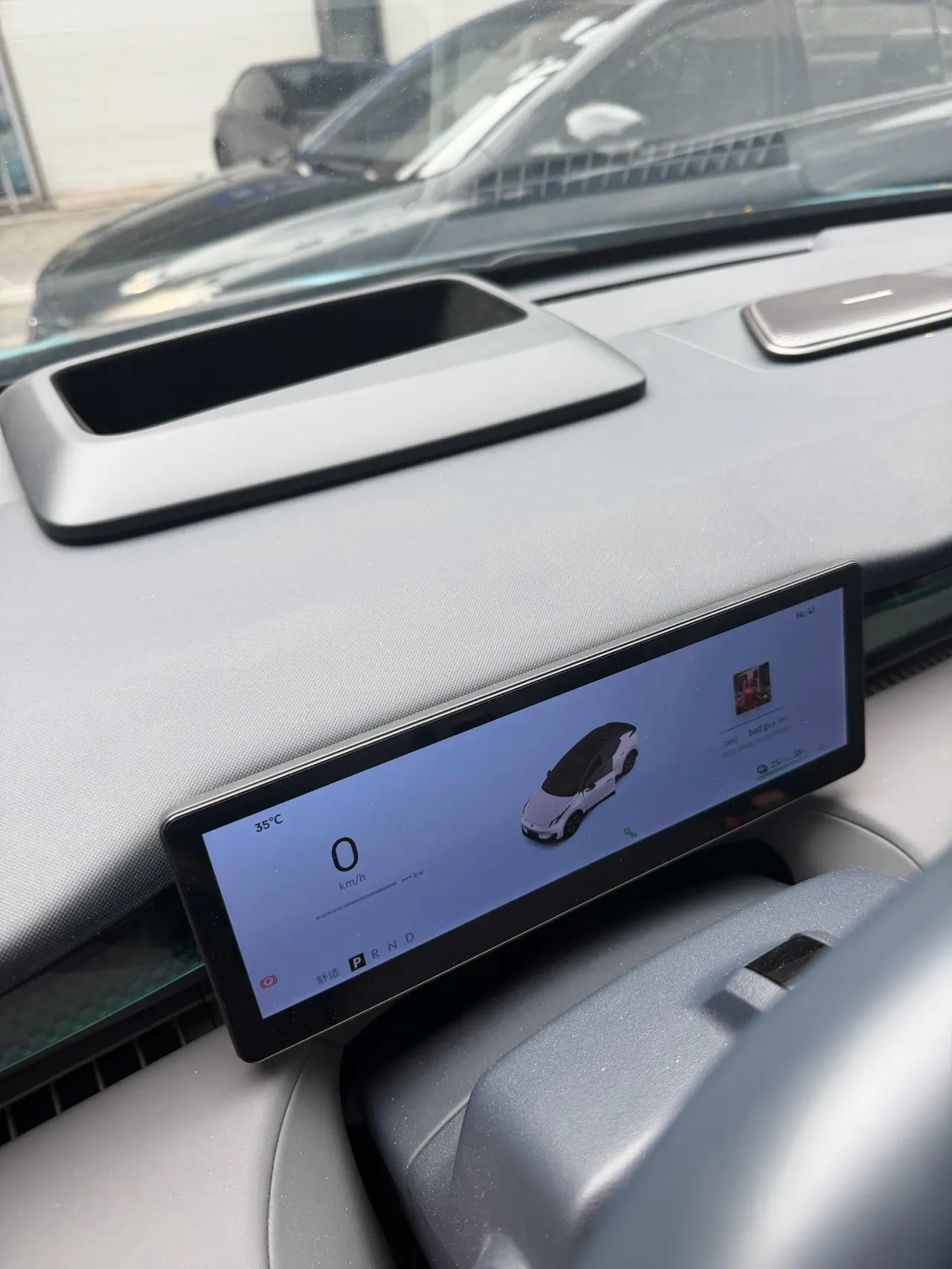 LYNK&amp;CO 2025 LYNK&amp;CO Z 20 530km Rear Drive Max Automatic 15