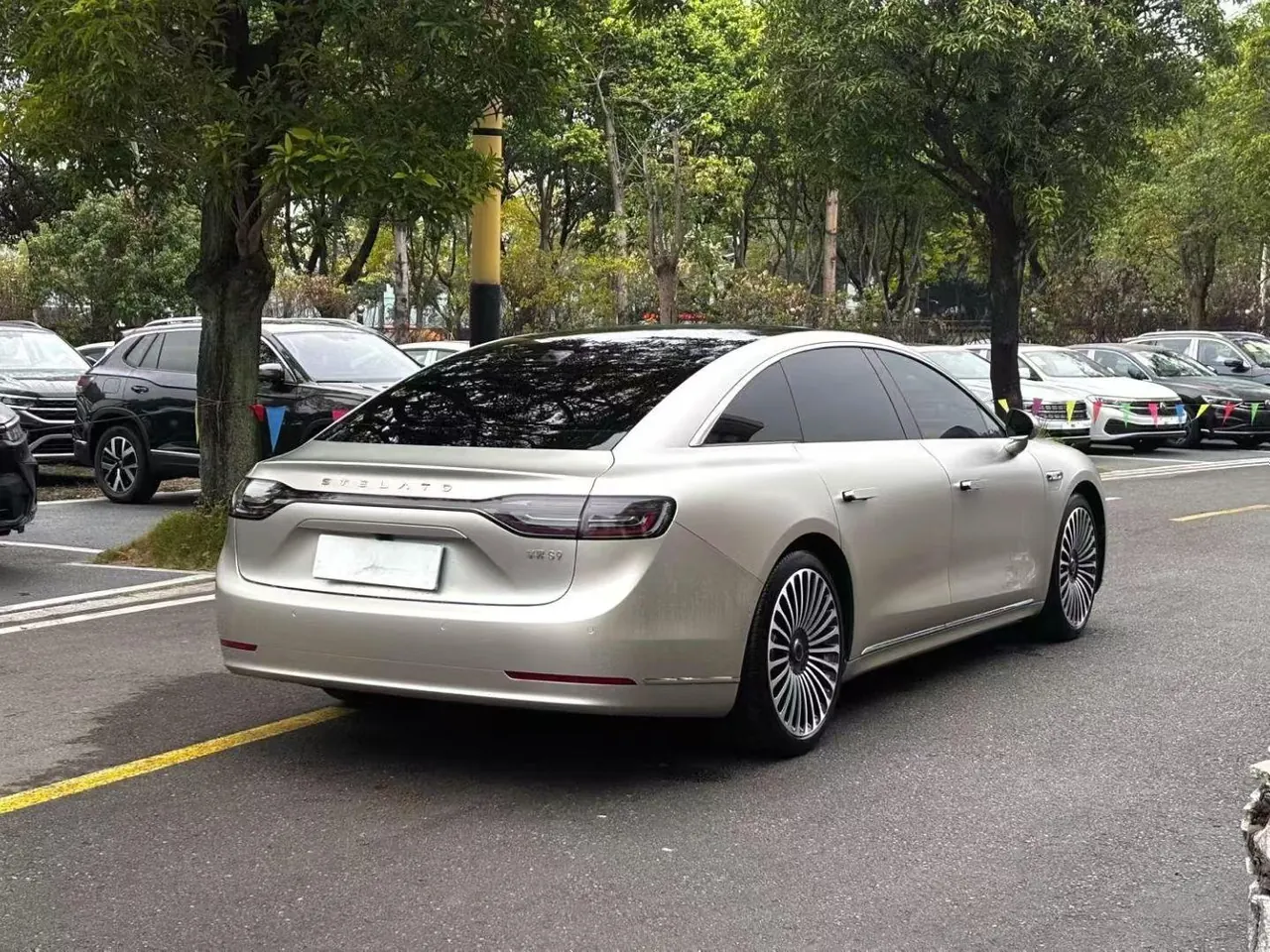 Luxeed 2024 S9 Ultra 4-wheel drive flagship automatic gear 8