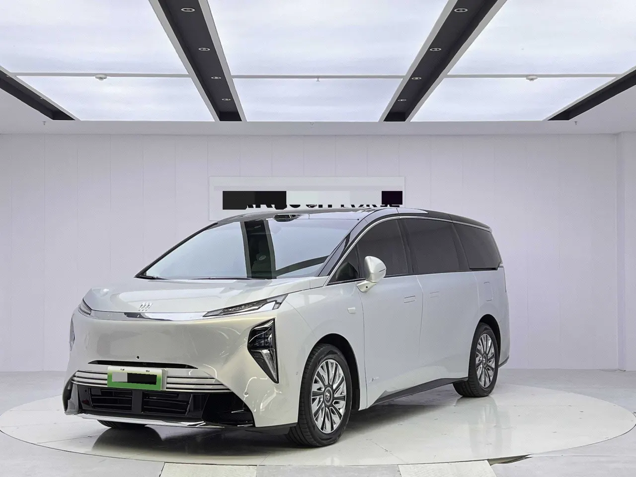 Buick 2026 to the world family 1.5T luxury version of automatic gear - View 1